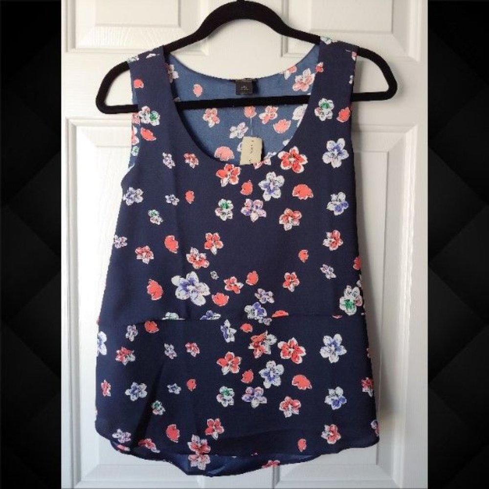 Ann Taylor Tiered Floral Blouse Size M